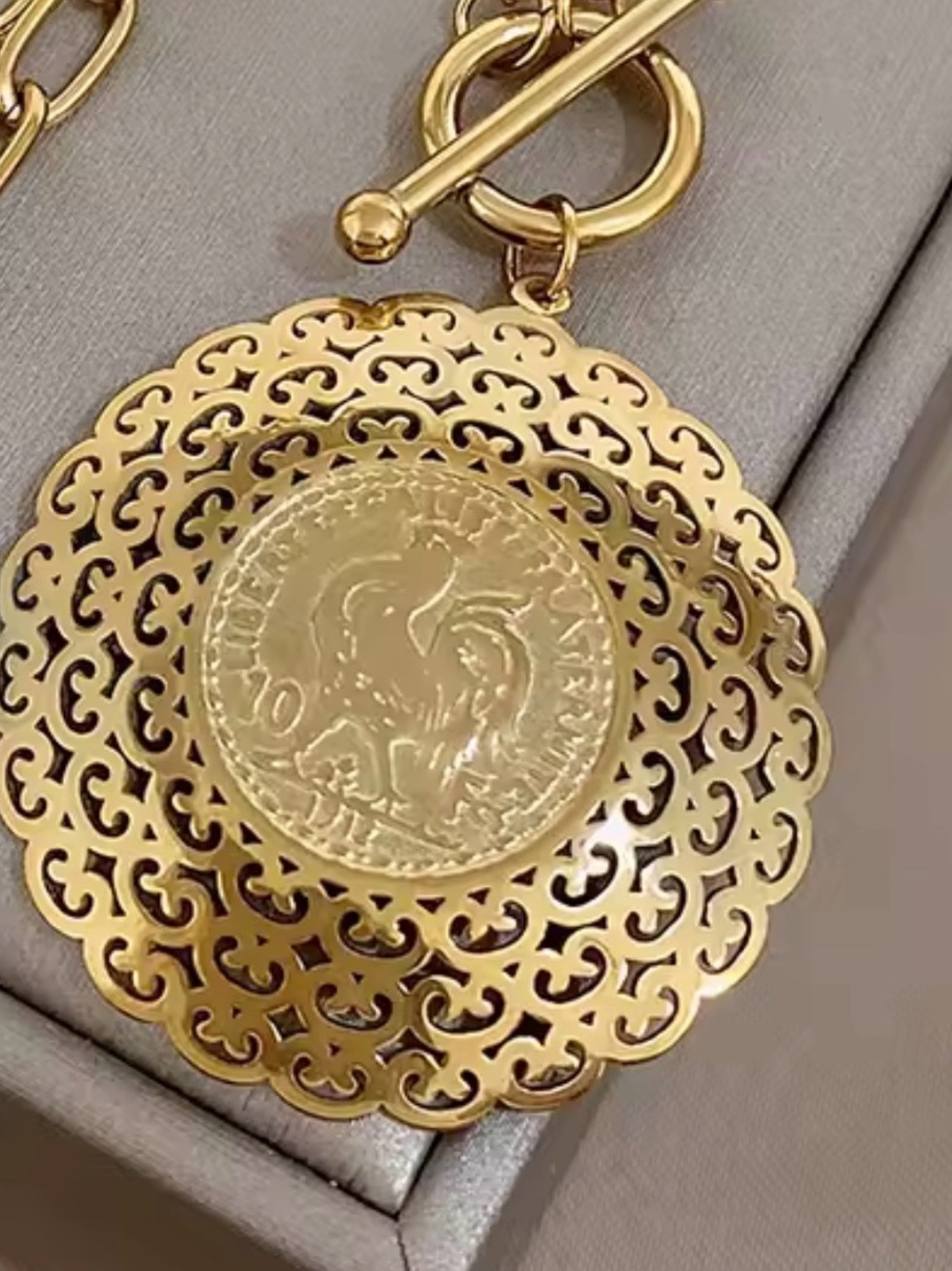 Gold tone Rooster carved Medallion Necklace - Picture 3 of 6